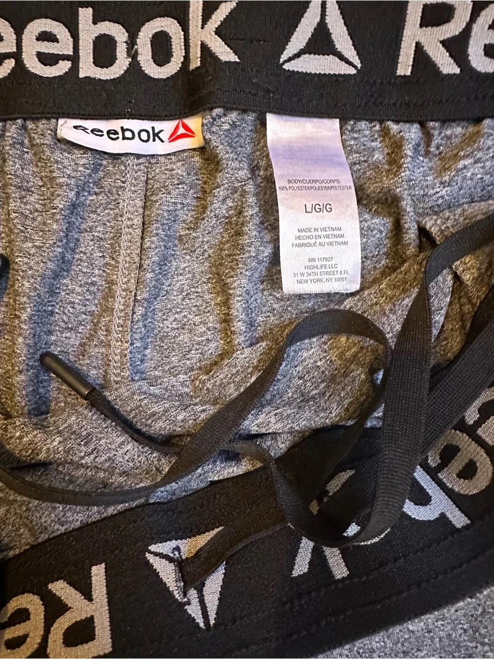 Reebok Men’s Large Charcoal Gray Athletic Shorts Drawstring Workout Gym